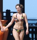 Kelly Brook in bikini
