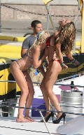 Kelly Brook in Piranha 3D set