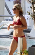 Kelly Ripa in bikini