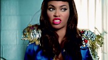 Beyonce Knowles in Nip slip