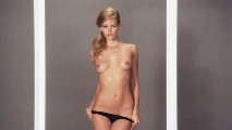 Marloes Horst nude in Gravure
