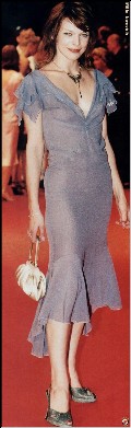 Milla Jovovich nude in catwalk oops