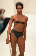 Naomi Campbell nude in catwalk oops