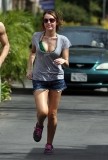 Miley Cyrus in jogging