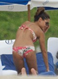Vanessa Minnillo in bikini