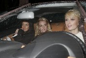 1024x768, 149 KB, britney_spears-upskirt-2006_11-007.jpg