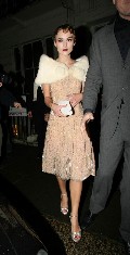 763x768, 68 KB, Keira_Knightly_21st_birthday_party_1.jpg