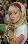 663x768, 91 KB, ashley_tisdale_potc_2_premiere_2006_10-002.jpg