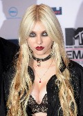 1024x768, 123 KB, Taylor_Momsen_51.jpg