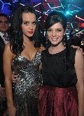 411x570, 75 KB, katy-perry-ashely_greene-01.jpg