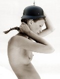 519x688, 45 KB, kate-moss-kaiser-helmet-02.jpg