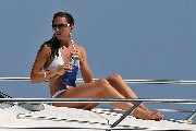 1024x768, 150 KB, kate_middleton_white_bikini_2010-11-01.jpg