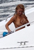 763x768, 99 KB, Geri_Halliwell_topless_-2011-06-04.jpg