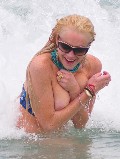 736x768, 91 KB, Lindsay_Lohan_Miami_USA_23_May_2011-01.jpg