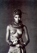 581x768, 97 KB, CZ75_058_NaomiCampbell02.jpg