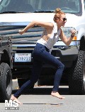 1024x768, 98 KB, Miley_Cyrus_Feet_687794.jpg