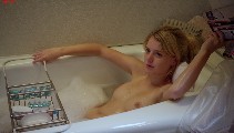 1024x768, 153 KB, Laura_Wiggins_Shameless_s01e04_1080p-03.jpg