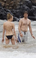 600x768, 72 KB, YvonneXStrahovskiXinXaXBlackXXXGoldXBikiniXinXMauiX07-10-11X026.jpg