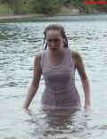 593x768, 87 KB, Alycia_Debnam-Carey_Where_the_Devil_Hides_1080p-02.jpg