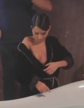 450x584, 23 KB, Elena_Alexandra_Apostoleanu_-_Inna_boob_oops_-2012-10-01.jpg