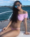 640x768, 88 KB, Hailee_Steinfeld_bikini.gif