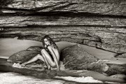 960x640, 249 KB, karlie_kloss-_angels-01a.jpg