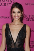 800x768, 78 KB, Bruna_Lirio_see_through_top_at_2017_Victoria's_Secret_Fashion_Show-01.jpg