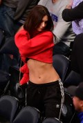 808x768, 74 KB, Emily_Ratajkowski_at_the_Oklahoma_City_Thunder_vs_NY_Knicks_game_in_New_York_December-01.jpg