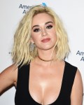 956x768, 85 KB, Katy_Perry_at_2017_Universal_Music_Group_Grammy_After_Party_in_LA.jpg