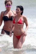 800x768, 78 KB, Kourtney_Kardashian_on_a_vacation_in_Tulum-01.jpg