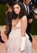 1024x768, 64 KB, lorde_met_gala-01.jpg