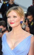 739x768, 68 KB, Kirsten_Dunst_The_Beguiled_screening_in_Cannes-01.jpg