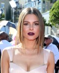 971x768, 120 KB, Maria_Menounos_-_44th_Annual_Daytime_Emmy_Awards_in_LA_-01.jpg