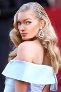 800x768, 78 KB, elsa_hosk_The_Beguiled_screening_at_70th_Cannes_Film_Festival.jpg