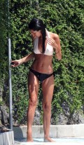 620x768, 149 KB, Katy_Louise_Saunders_giffoni_f_f-01.jpg
