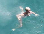 1024x768, 126 KB, Katy_Perry_bikini_malfunction_2017-07-01.jpg