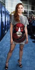 602x768, 104 KB, Sophie_Turner_leggy-2017-07-01.jpg