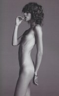 1009x768, 64 KB, Freja_Beha_Erichsen-Purple_Naked_09.jpg
