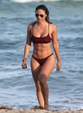 875x768, 71 KB, Jessica_Ledon_in_a_bikini_with_David_Guetta_on_Miami_Beach-02.jpg