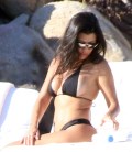 1024x768, 79 KB, Kourtney_Kardashian__at_a_beach_in_Mexico.jpg