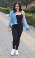 716x768, 69 KB, Ariel_Winter_wearing_slight_see-thru_top_in_Beijing.jpg