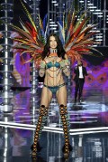 1024x768, 148 KB, adriana_lima_vs_shanghai-01.jpg