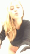 404x718, 42 KB, Lia_Marie_Johnson_flashing.gif
