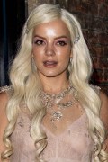 800x768, 116 KB, Lily_Allen_-_See_Through_at_a_party_in_London-01.jpg