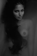 710x768, 30 KB, Padma_lakshami_in_the_tub-01.jpg