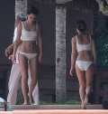 1024x768, 84 KB, Emma_Watson_in_a_bikini_2019-06-01.jpg