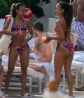 999x768, 112 KB, Karrueche_Tran_in_a_bikini_in_Honolulu.jpg