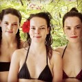 1024x768, 130 KB, Daisy_Ridley_and_her_sisters_in_bikini_Tops.jpg