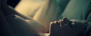 1024x751, 36 KB, Luna_Wedler-Je_Suis_Karl-s1e2-1.jpg