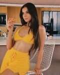 960x768, 108 KB, Hailee_Steinfeld_Frankies_Bikinis_Collection_2021_outtakes.jpg